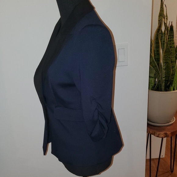 💚Robbi & Nikki Dark Blue Blazer with Black Lapel - Picture 3 of 5